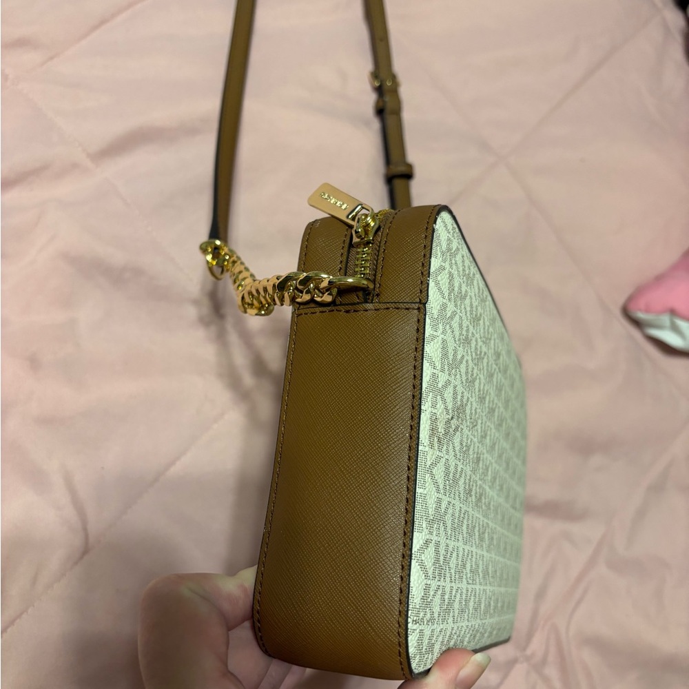 Michael Kors White and Brown Crossbody Bag with Gold-Tone Hardware - Picture 10 of 10